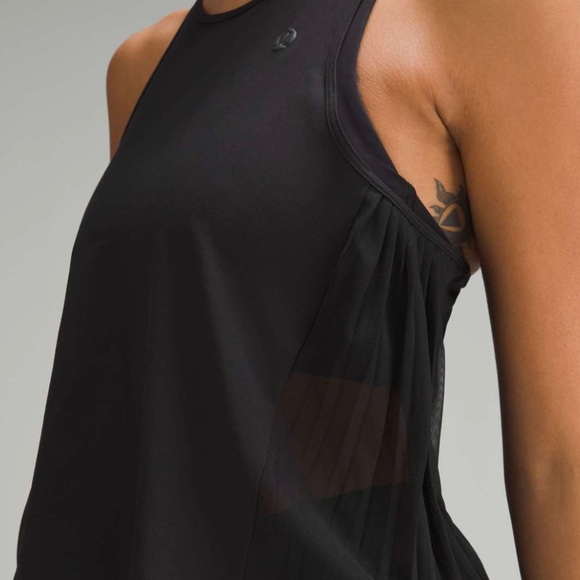 NWT Lululemon Side Pleats Tennis Tank Top Black Sz 2 - Picture 2 of 6
